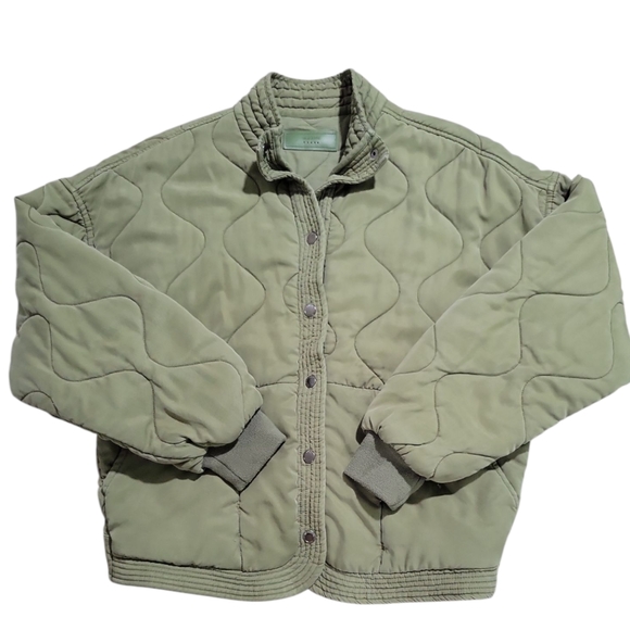 BLANK NYC Women's Quilted Drop Shoulder Jacket Size Sm Burnt Sage Oversized - Picture 5 of 13